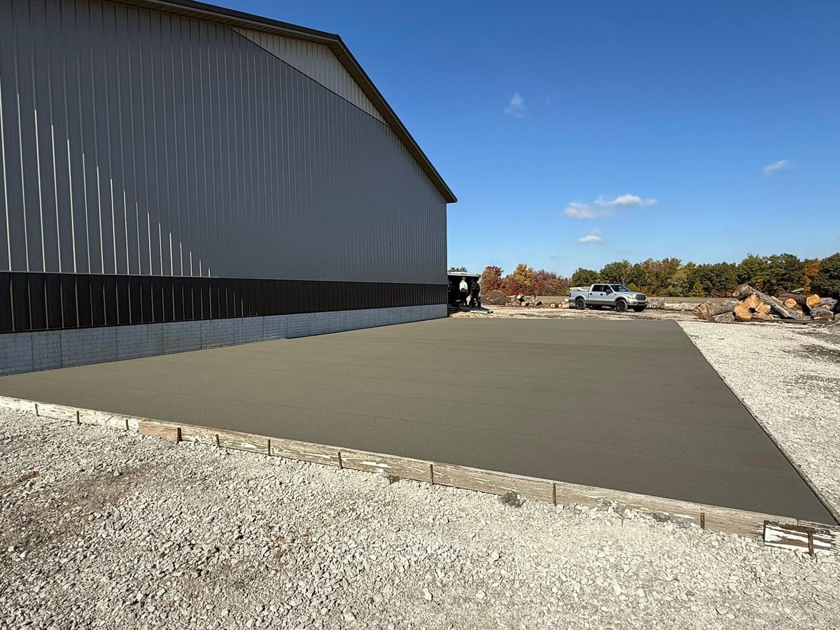 Driveways & Sidewalks for Whitfield Concrete Construction in Solsberry, IN