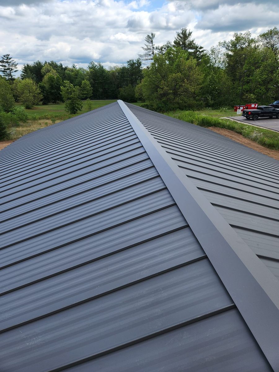 Metal Roofs  for MB Construction and Steel Roofing LLC in Wonewoc, WI