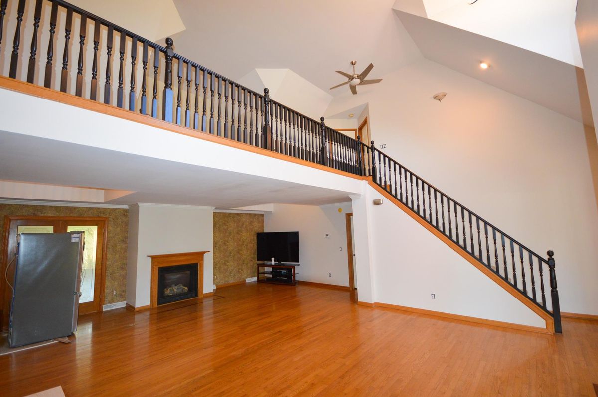 Interior Painting for Rolling Magic Paints in Washington Township, MI