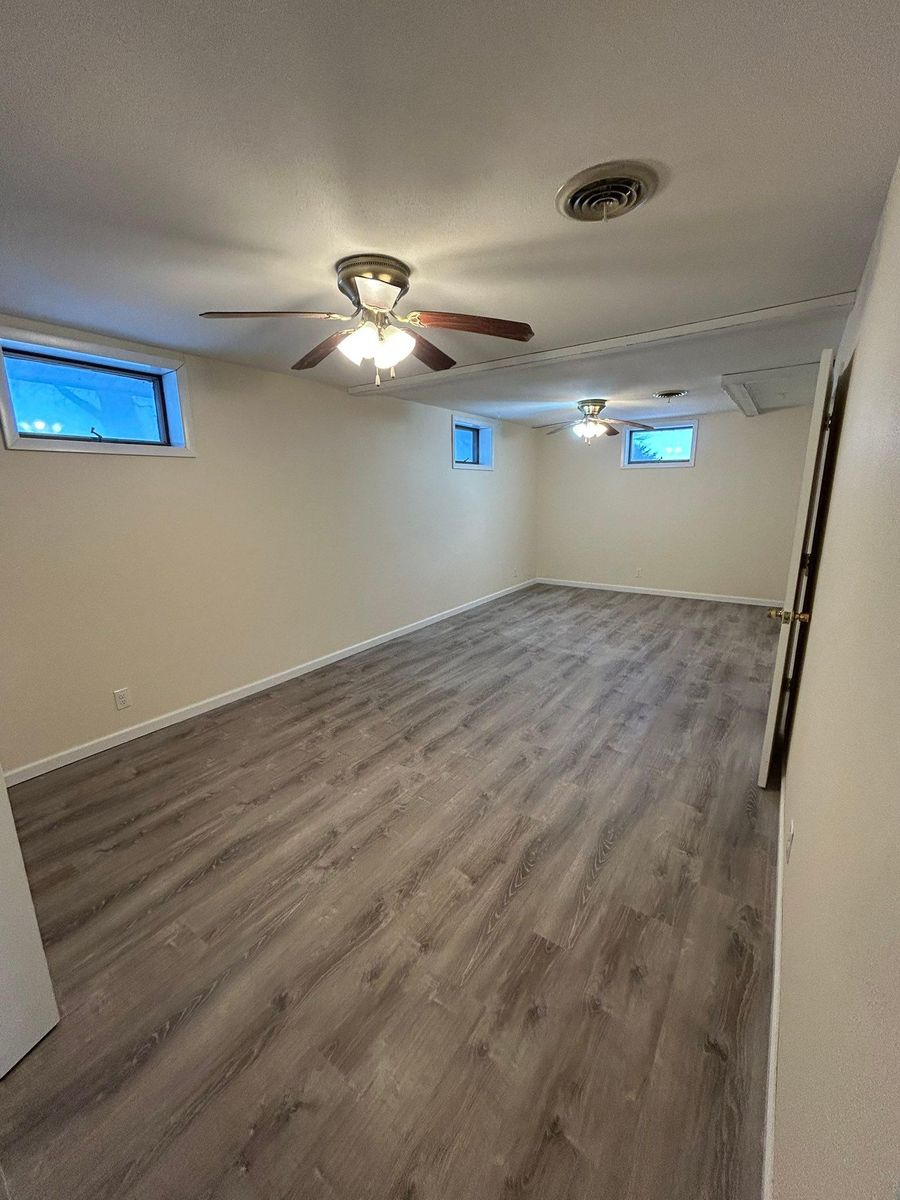 Flooring for Blue Collar Construction and Remodeling in White City, KS