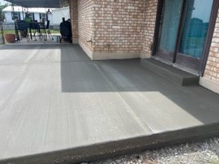 Concrete for Enriquez Home Improvement in San Antonio , TX