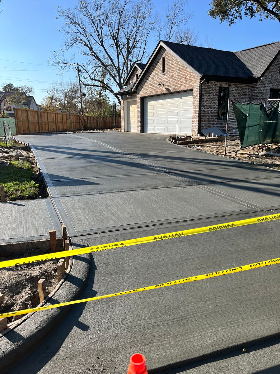 Driveways for BigTex Concrete Construction in Houston, TX