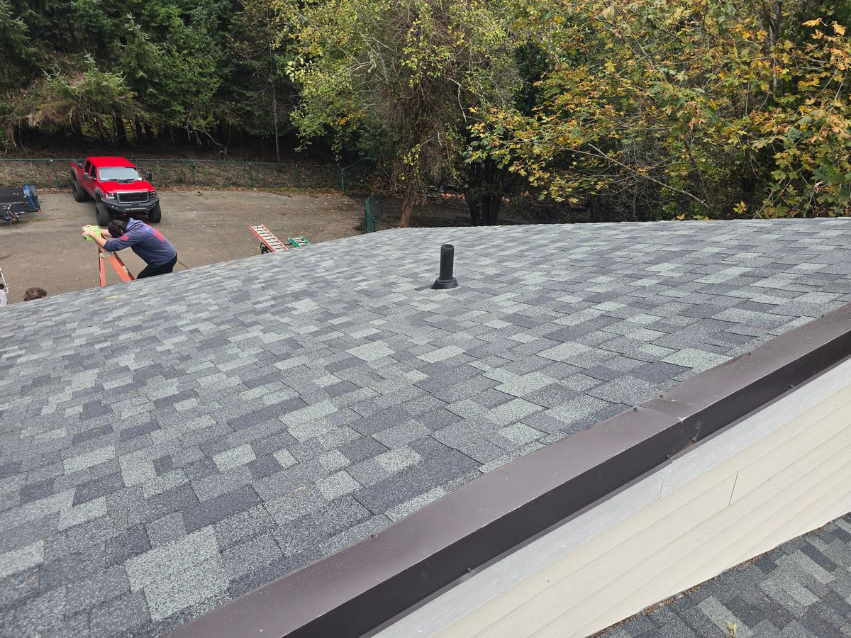 Roofing for Matthew Brooms Construction  in Coos Bay, OR