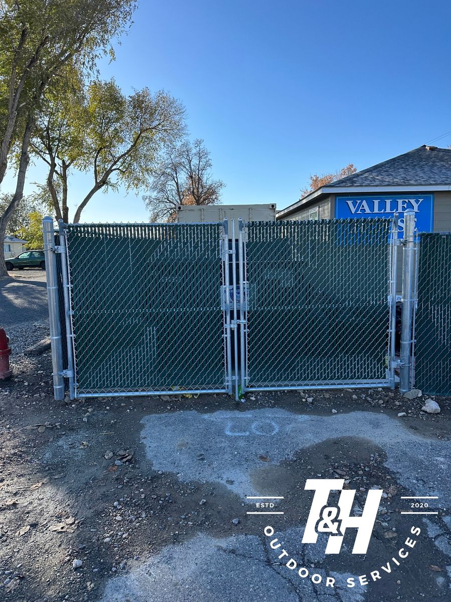 Chain Link Fence  for T&H Outdoor Services in Twin Falls, ID