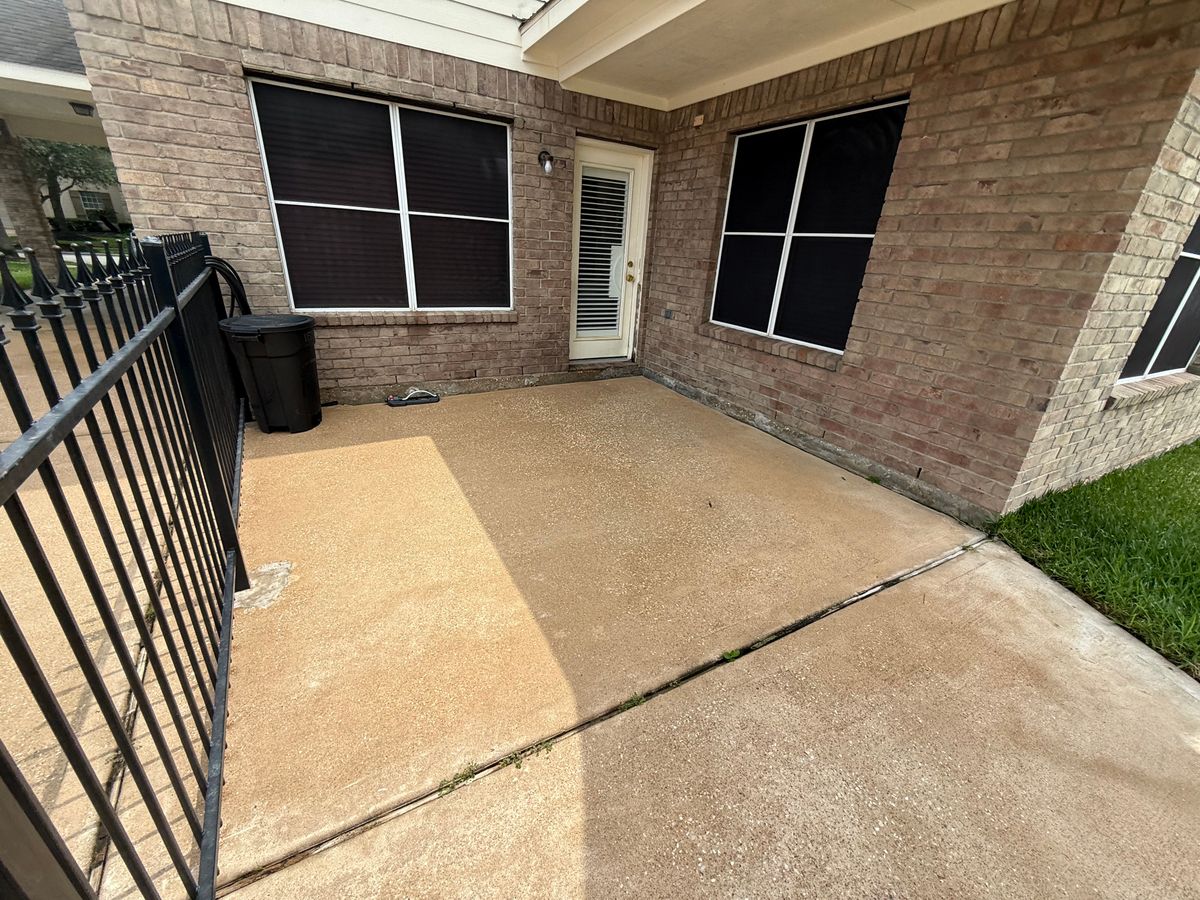 Patio & Pool Deck Cleaning for Power Pressure Wash in Houston, TX