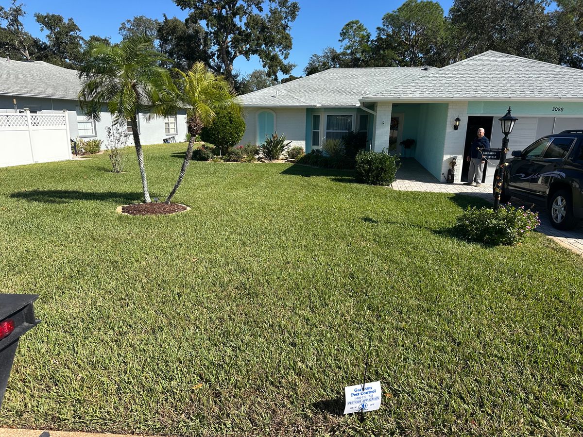 Lawn Spraying for Garrison Pest Control Inc in North Weeki Wachee, FL