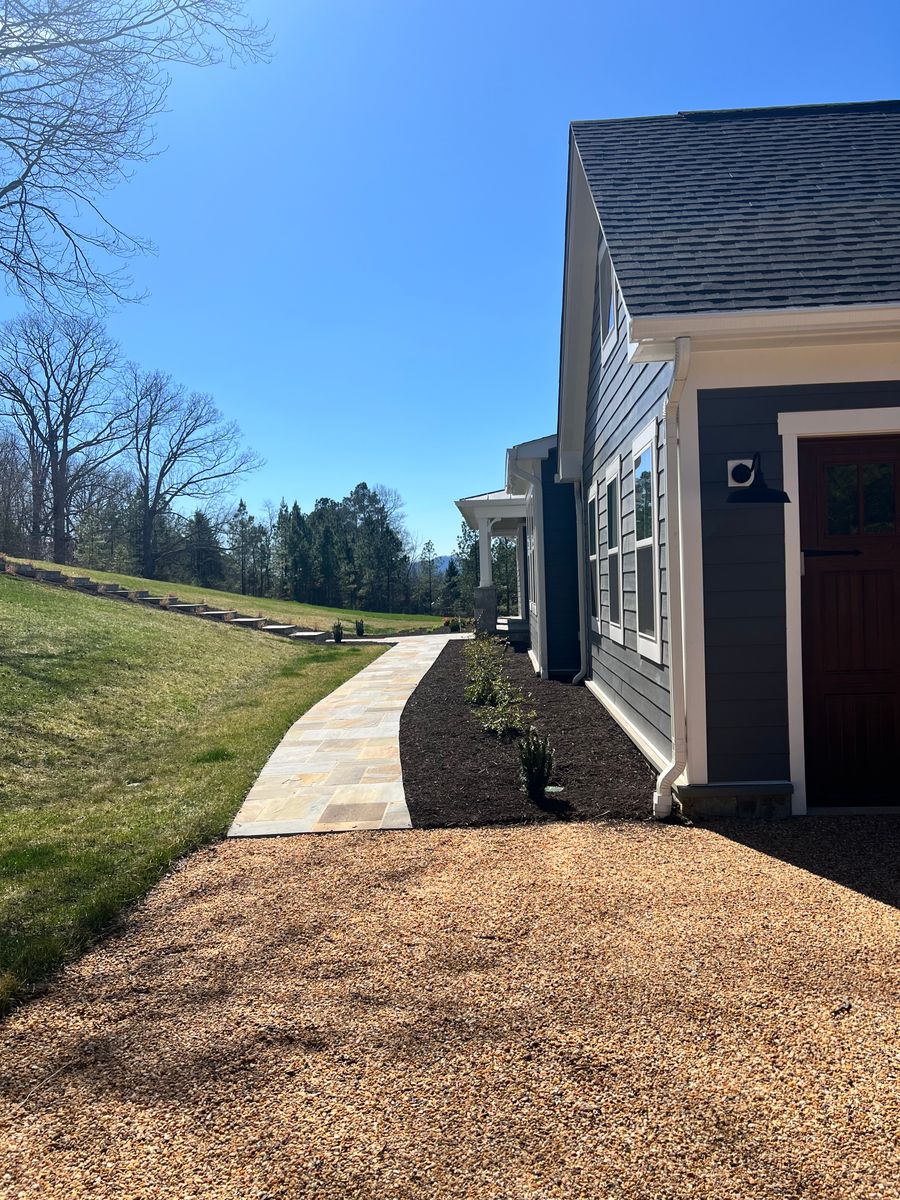 Mulch Installation for Valencia’s Lawncare in Charlottesville, VA