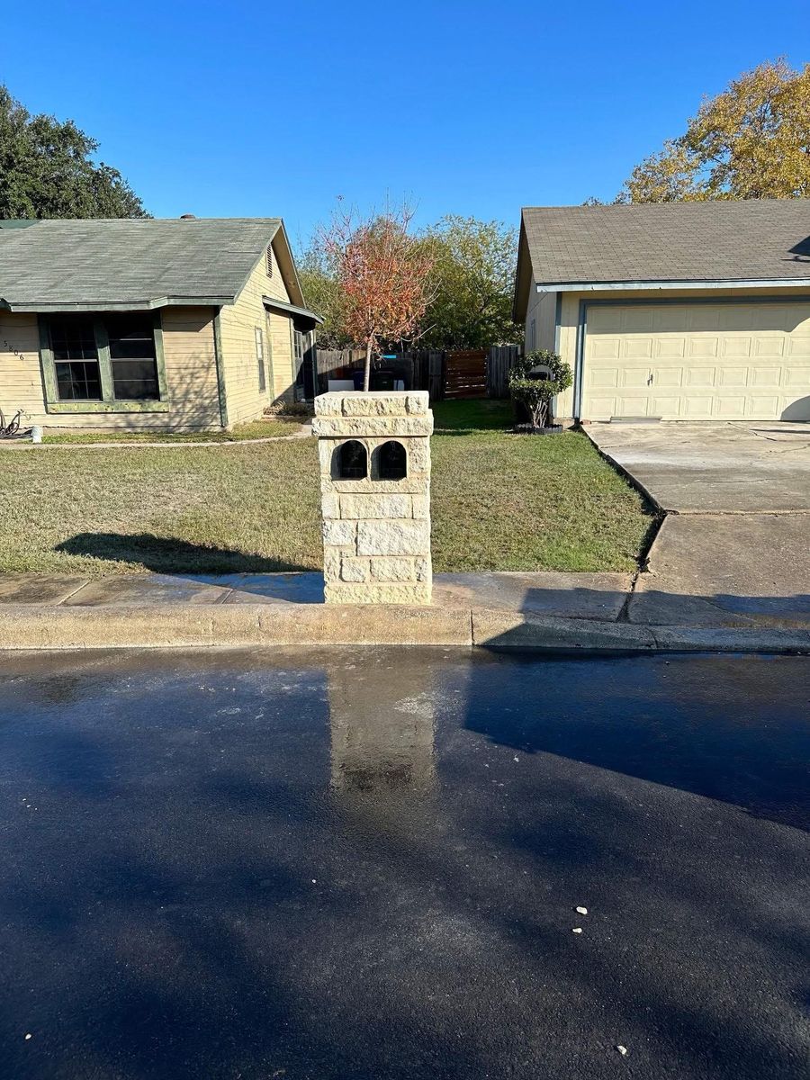 Brick/Stone Columns for Delarosa Masonry in San Antonio, TX