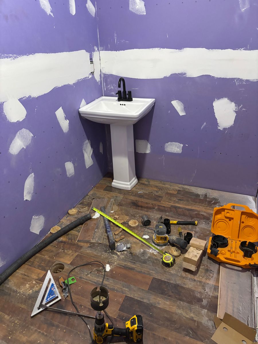 Handyman Services for Country Dad's Construction LLC in Waterloo, NY