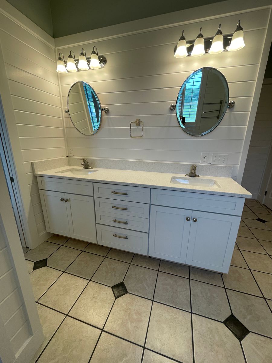 Bathroom Remodeling for Anchor Pointe Homes in Freeport, FL