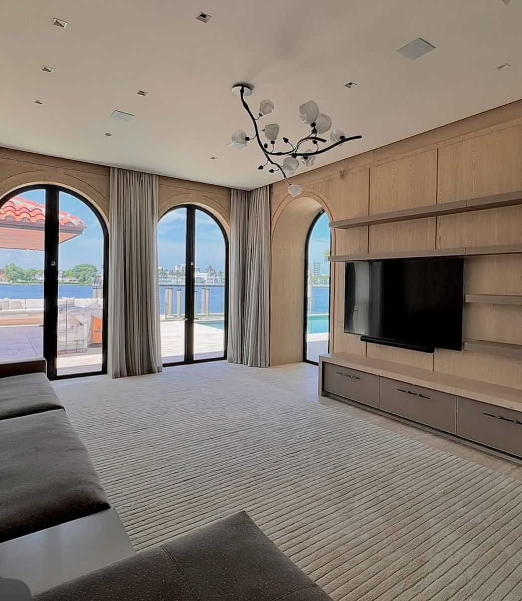 Custom Drywall Work for Lujo Drywall in Lantana, FL