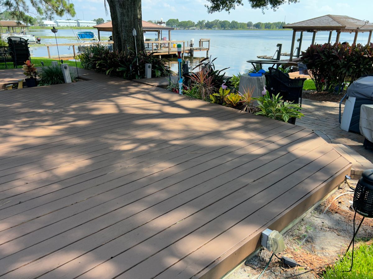 Outdoor Decks & Patios for Vivid Paint Solutions, LLC. in Lakeland, FL