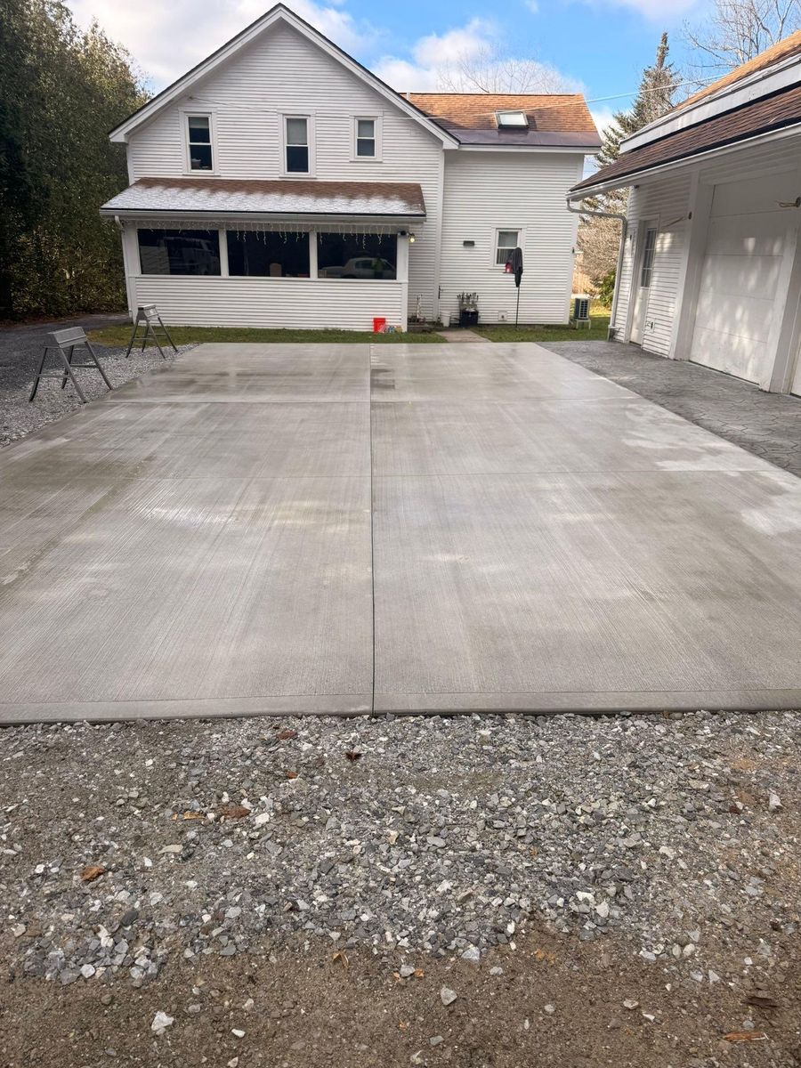 Concrete for LeClaire Flatworx in Bomoseen, VT