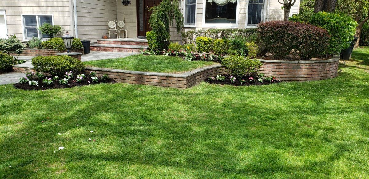 Residential Landscape Maintenance for Elegant Lawns & Landscaping in Inwood, NY