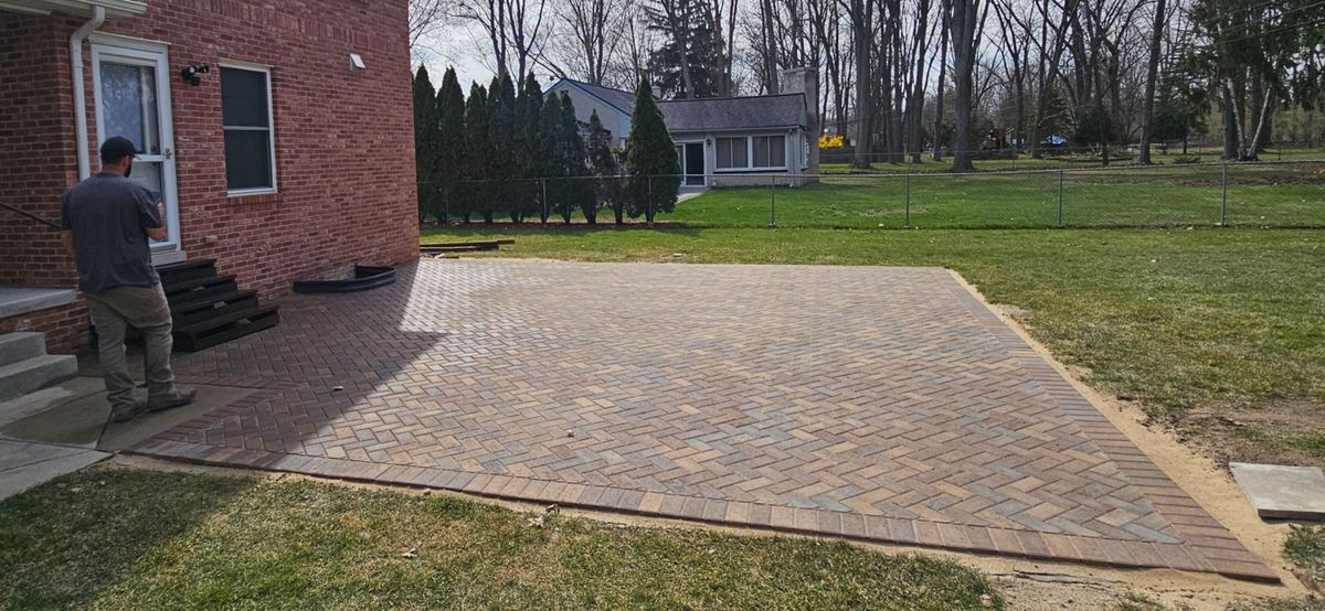Hardscape Installation for Howell Hardscape Inc in Brighton, MI