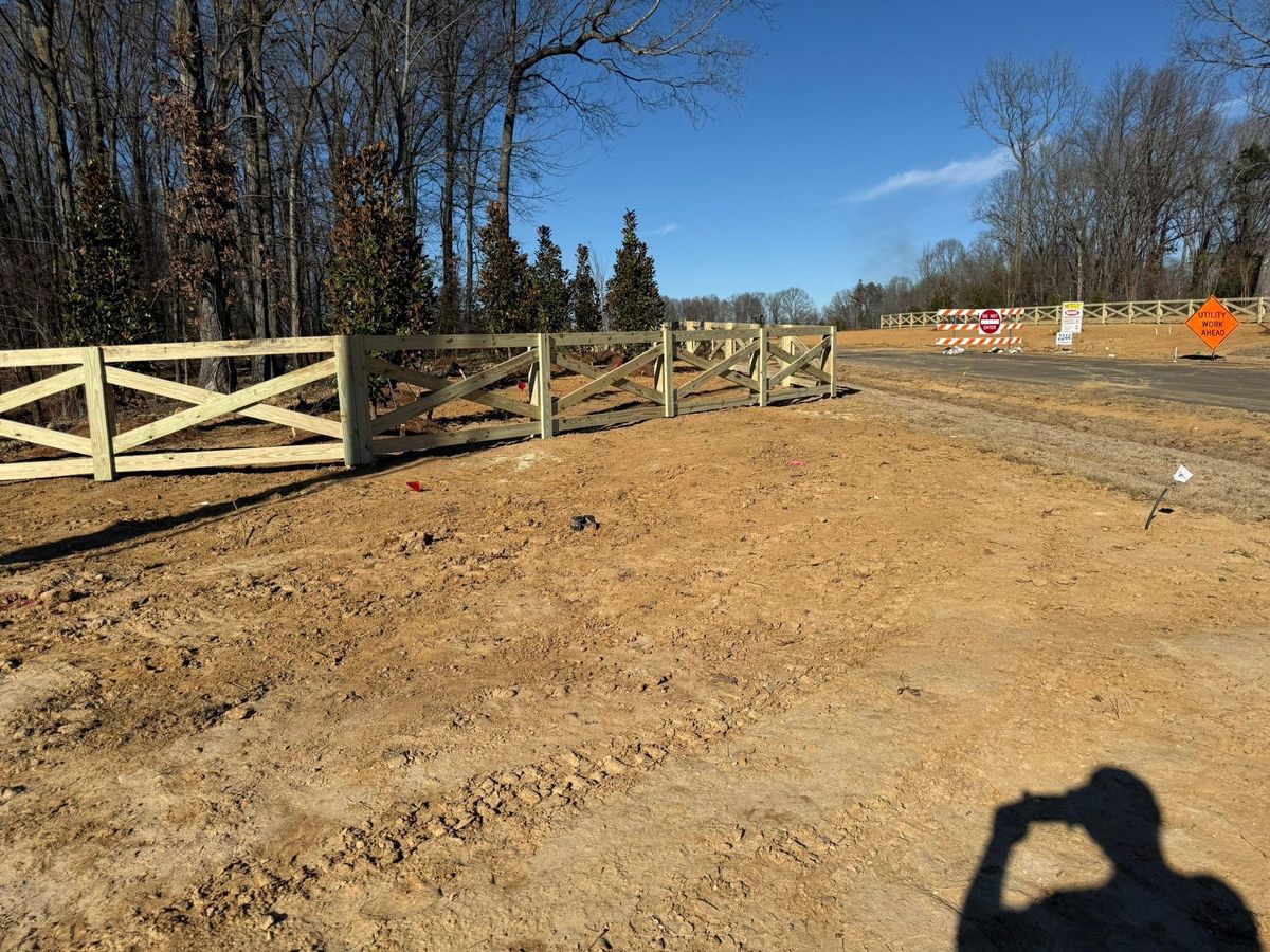 Custom Wooden Fences for Manning Fence, LLC in Hernando, MS