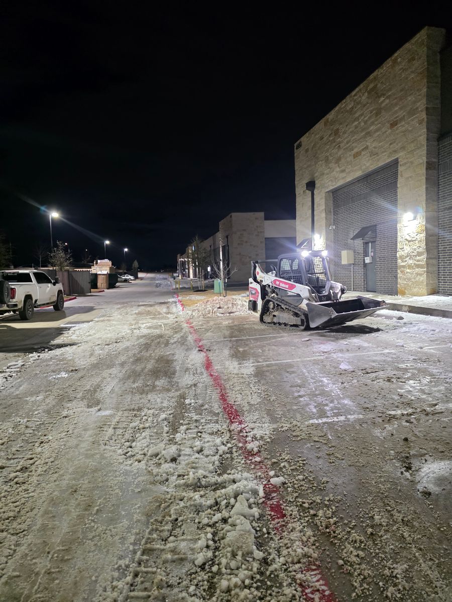 Salt Spreading (Ice Melt Application) for RACSO RDZ LLC in McKinney, TX