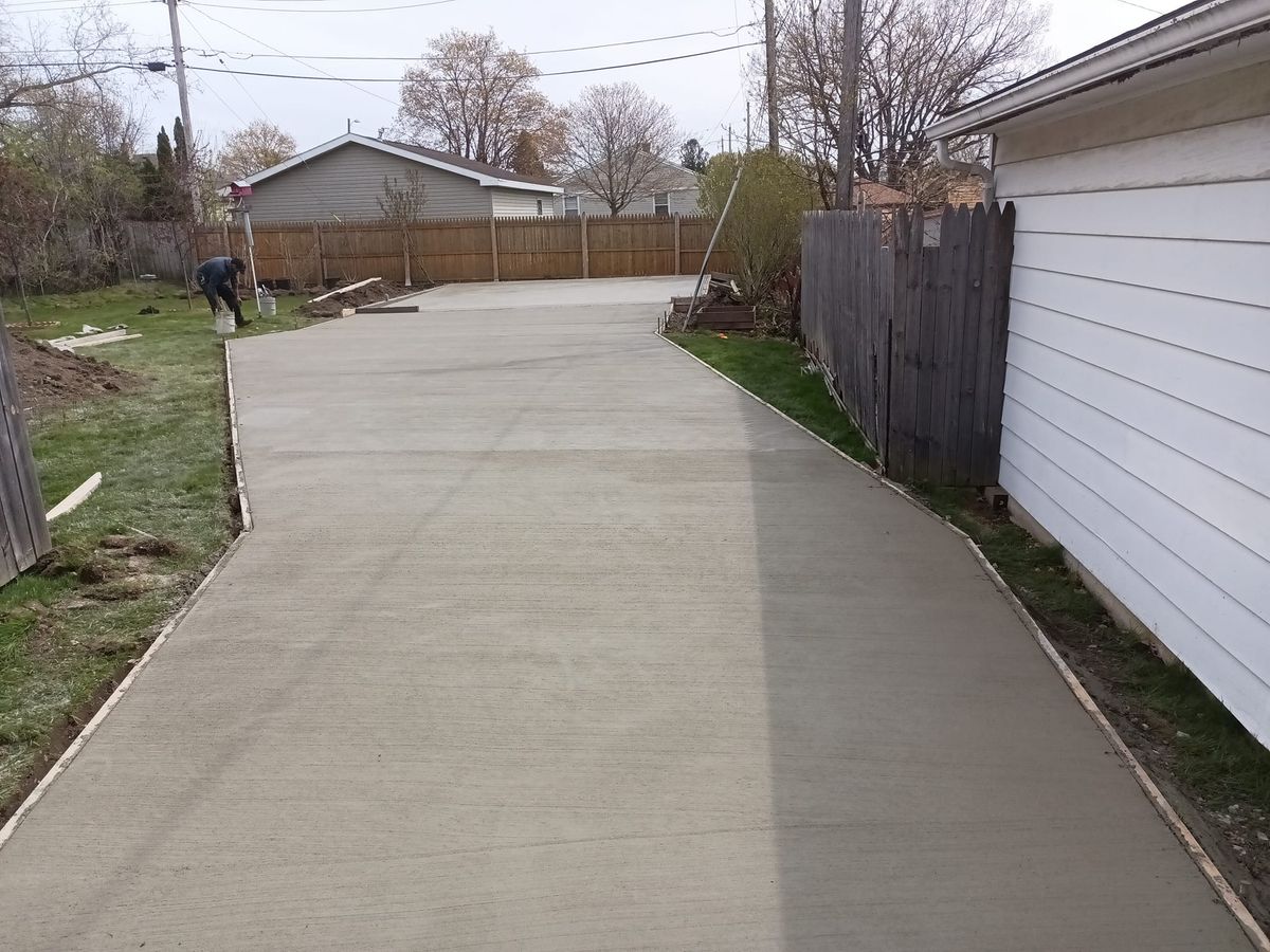 Driveway Construction for O&M Concrete in Racine, WI