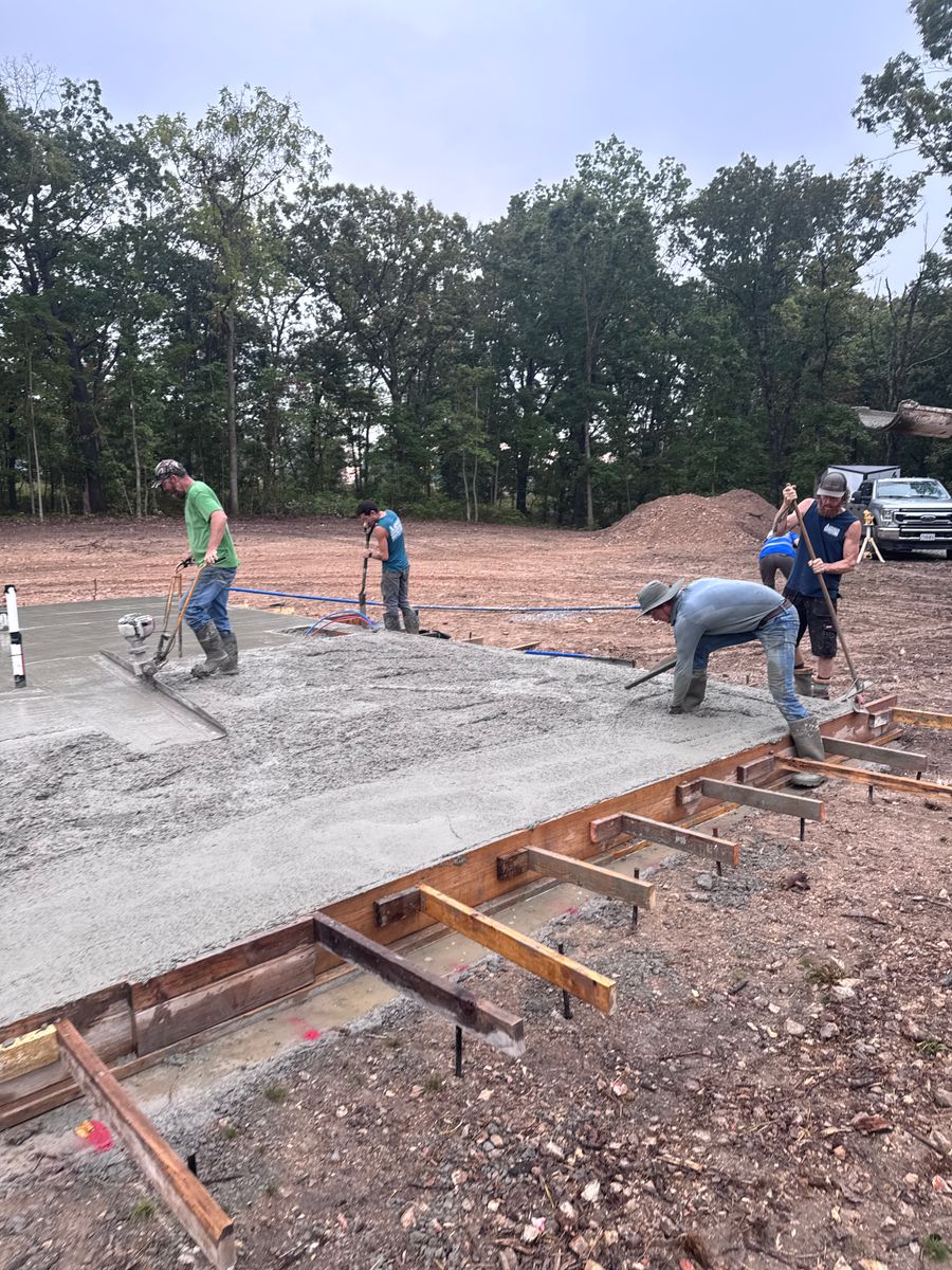 Concrete for Aaron’s Home Remodeling & Repair LLC in Pineville, MO