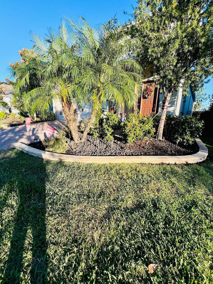 Landscaping for Shoreside Property Services in Apollo Beach, FL