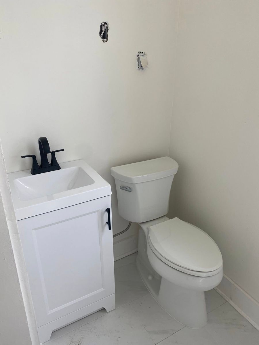 Toilet Repairs and Installation for CCS Plumbing LLC in LaPlace, LA