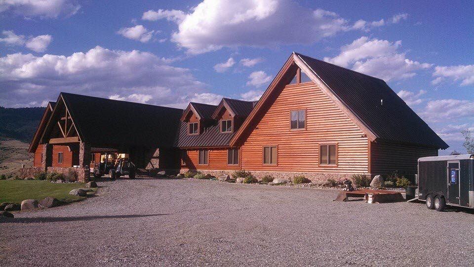 Staining for True Blue Logworks LLC in Corvallis, MT