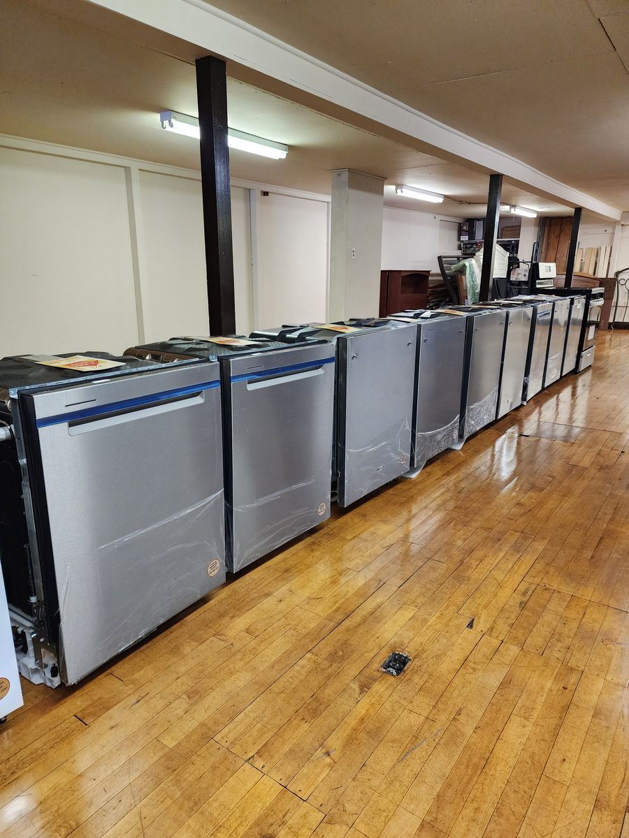 Refrigerators for S&S Appliances LLC in Huron, SD