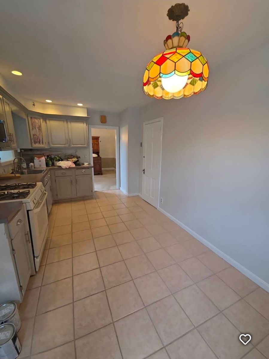 Wallpaper Removal for Freshlook Painting LLC in Springfield, PA