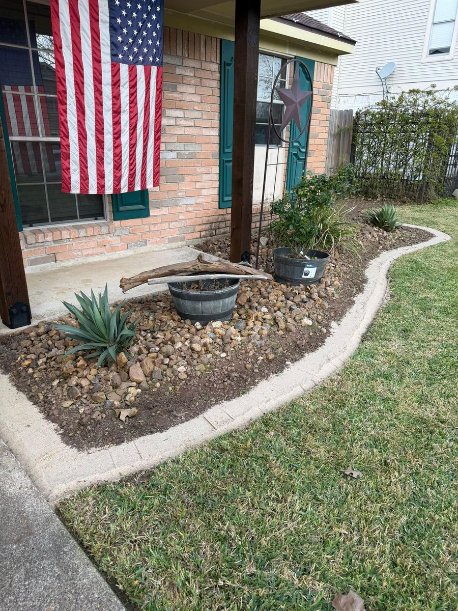 Landscape Border Systems for Texas Curb N Borders in Houston, TX