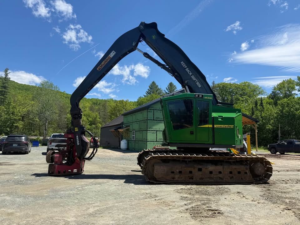2004 Deere 200 clc ProPac 453 Delimber for  in Northumberland, NH