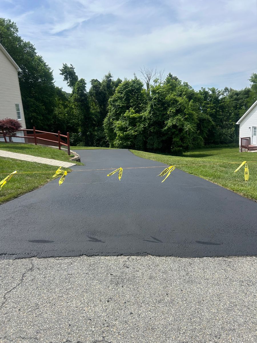 Sealcoating for James R Carter Paving in Roanoke, VA