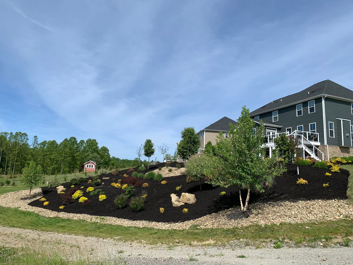 Mulch Installation for Trueman Landscaping in Wexford, PA