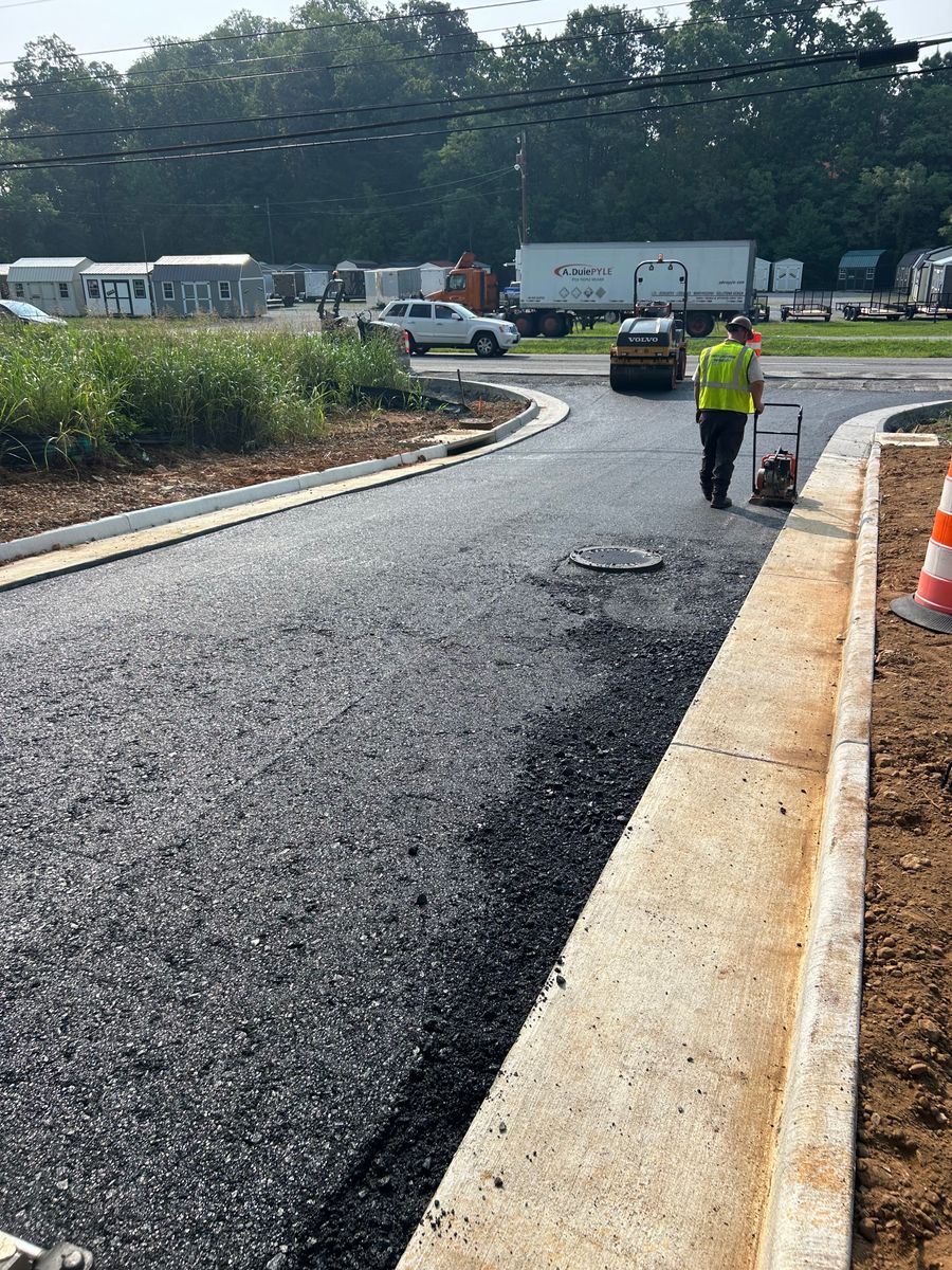 Asphalt Driveways for James R Carter Paving in Roanoke, VA