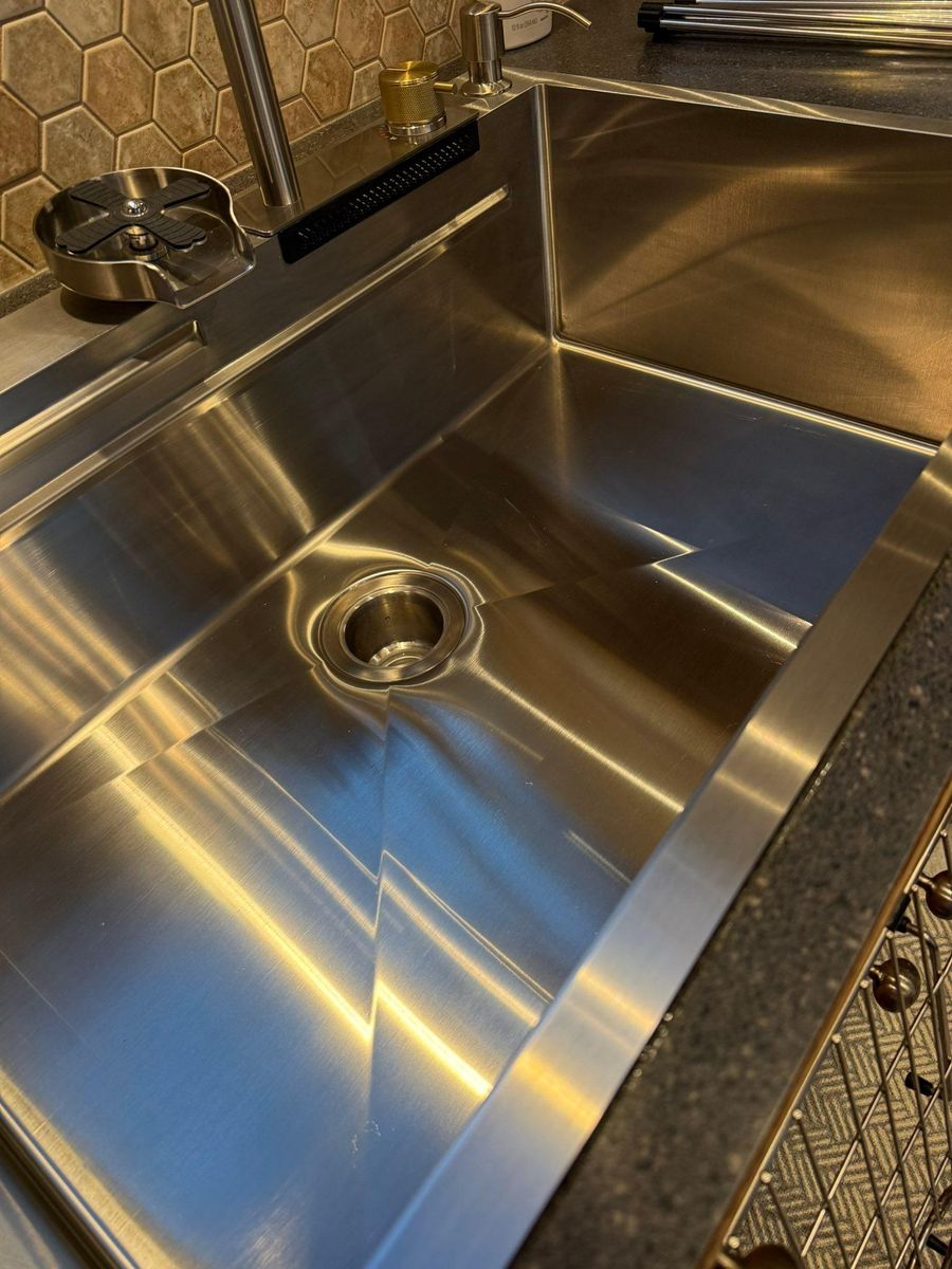 Standard Cleaning for Charikos Cleaning Company in Rock Springs, WY