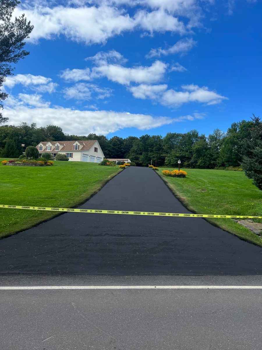 Sealcoating for Dibbles Asphalt Maintenance in Westernville, NY