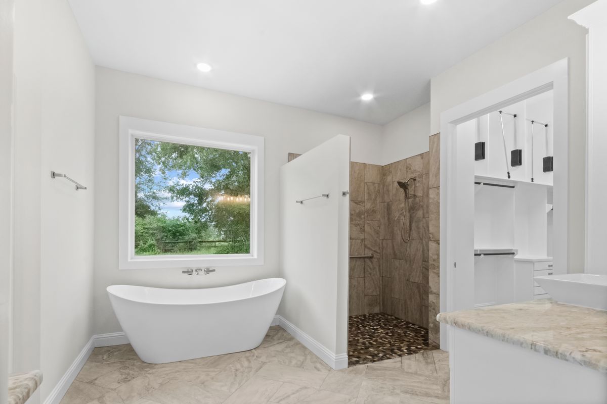 Bathroom Renovation for Easterling Homes in College Station, TX
