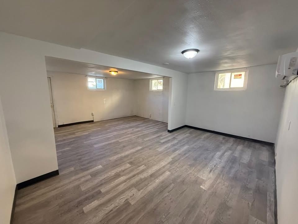 Flooring for Blue Collar Construction and Remodeling in White City, KS