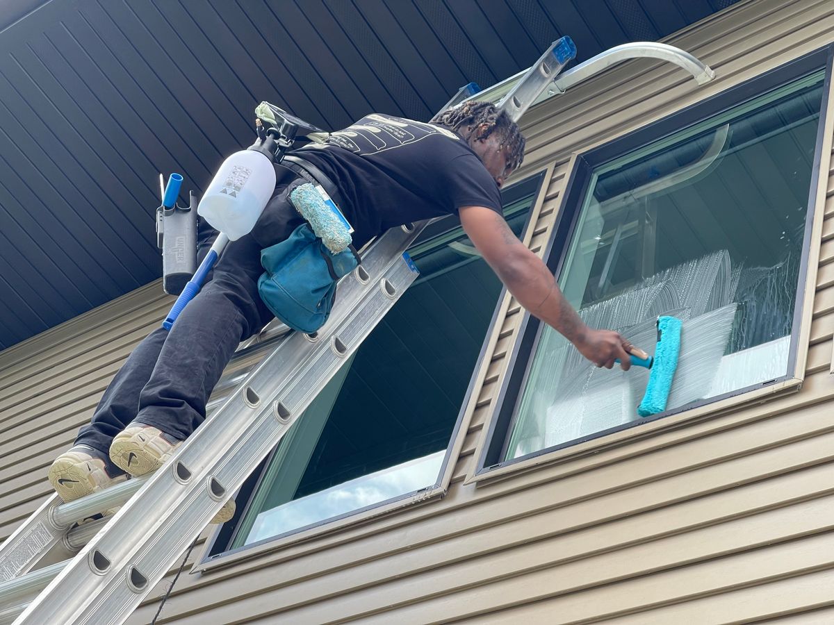 Commercial Window Cleaning for See2it Clean in St Louis, MO