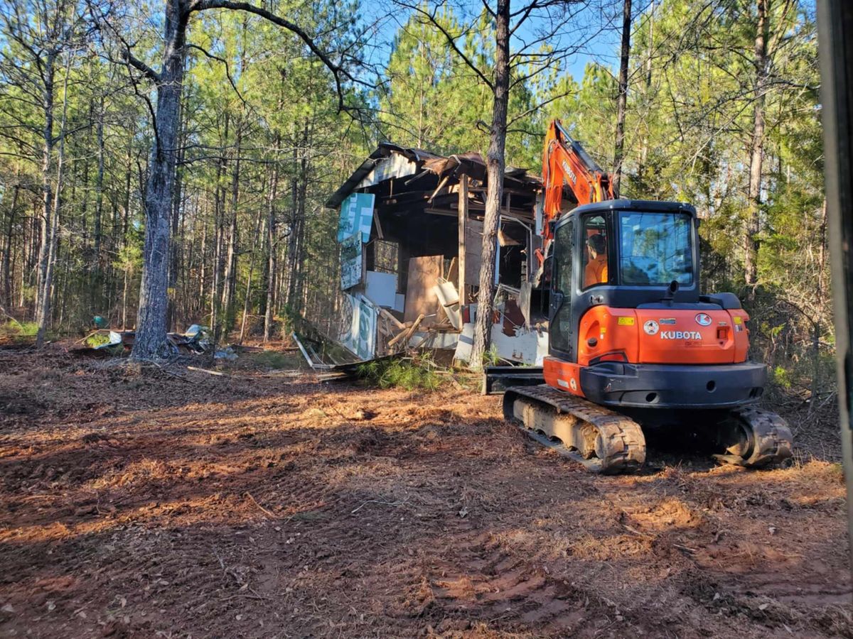 Land Clearing & Demolition for Jason Scott Grading & Clearing in Williamson, GA