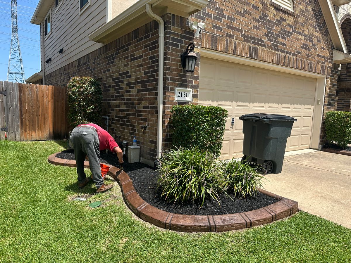 Landscaping for Texas Curb N Borders in Houston, TX