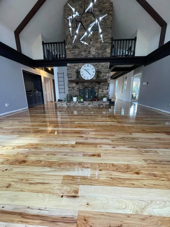 Floor Installation for DV Flooring Company LLC in High Ridge, MO