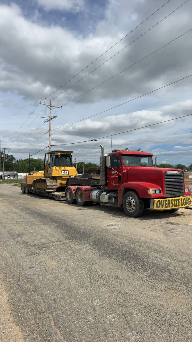 Trucking for Travis Excavating LLC in Olney,, IL