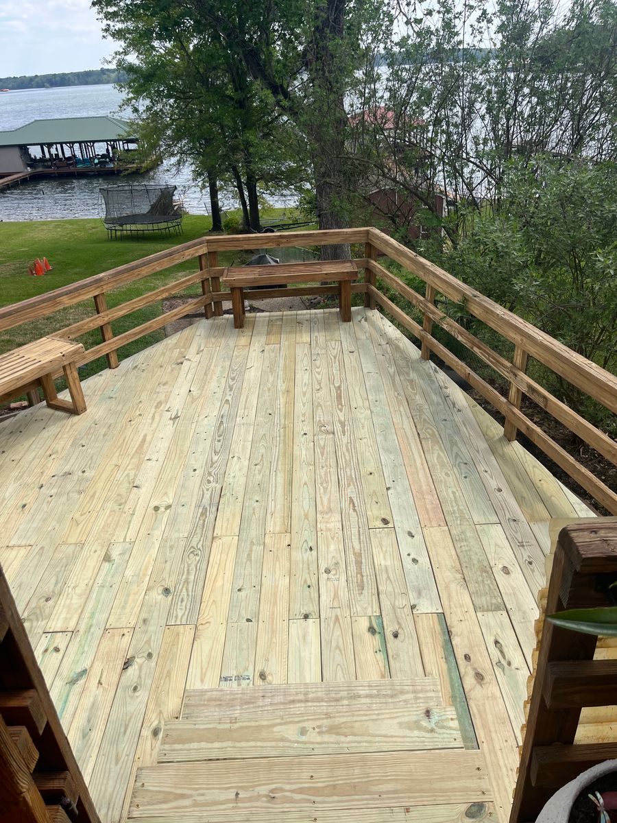 Decks & Handicap Ramps for BAKER Carpentry in Joshua, TX