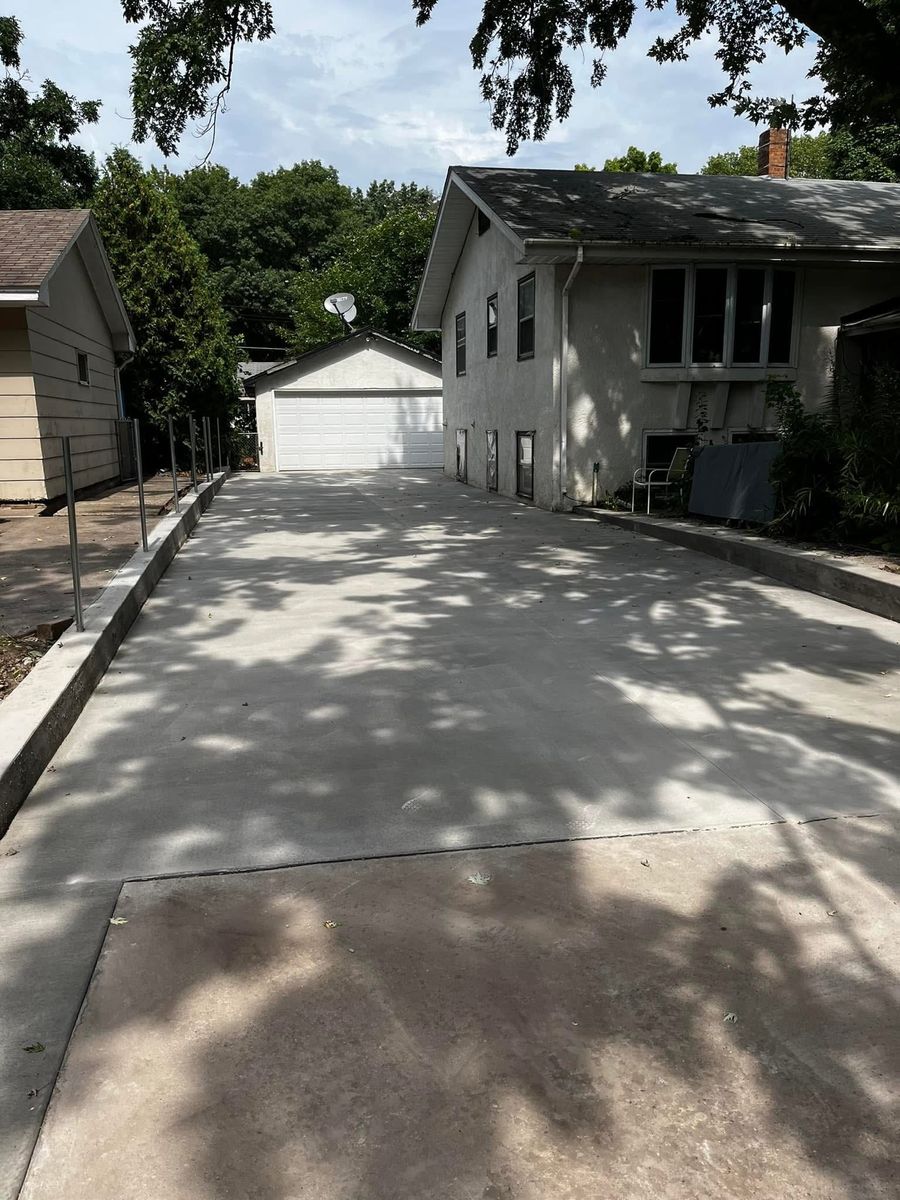 Concrete Driveway & Aprons for Outdoor Dynamics LLC in Sherburne County, MN