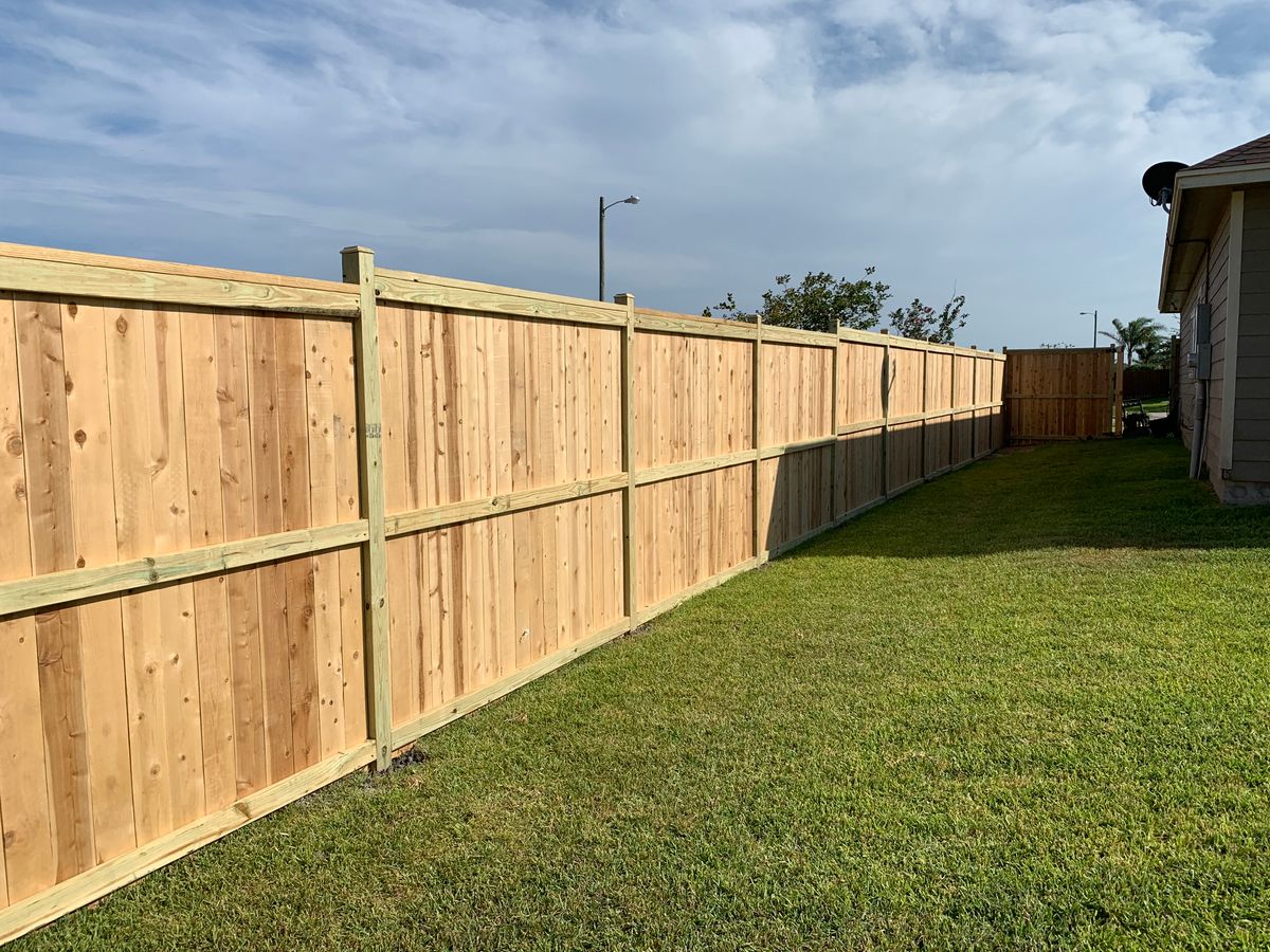Fencing for Keen Decorative Concrete in Corpus Christi, TX