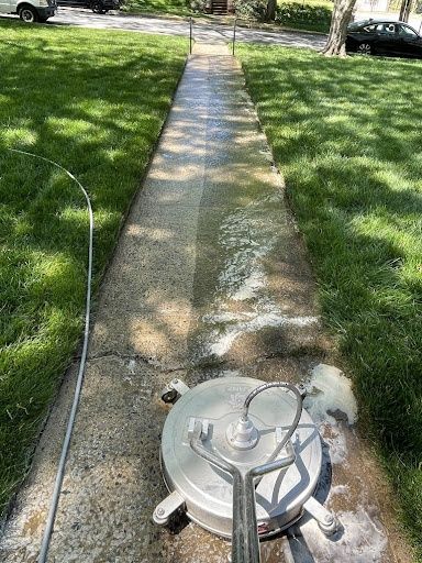 Driveway and Sidewalk Cleaning for Roanokes #1 Choice for Premium Pressure Washing in Roanoke, VA