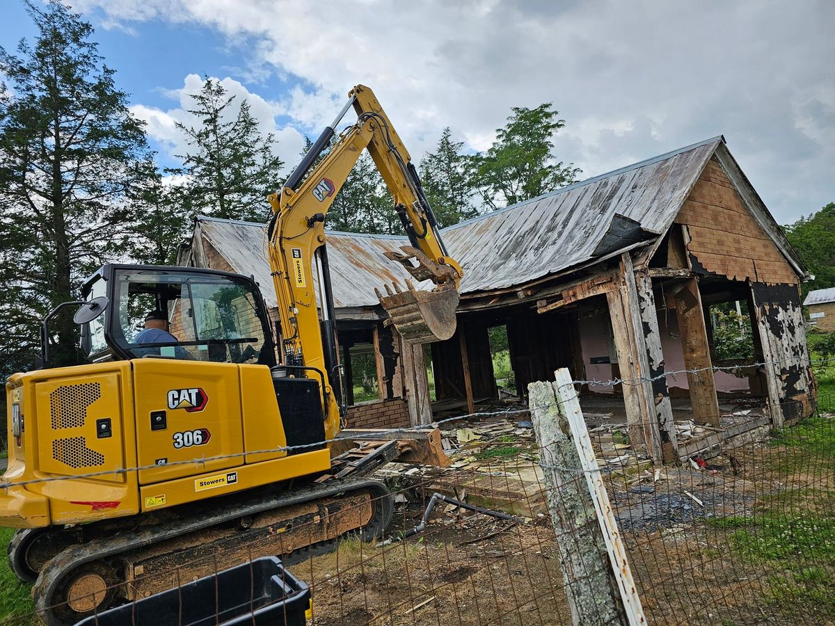 Land Clearing & Demolition for Walker Excavation in Tazewell, TN