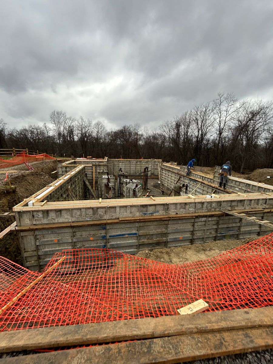 Poured Concrete Walls for Hanula Concrete Pumping in Pittsburgh, PA