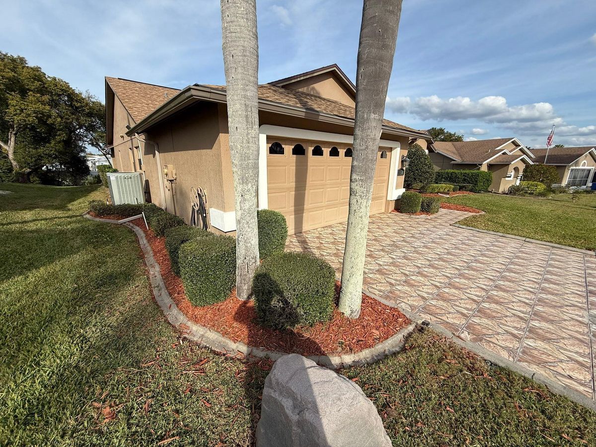 Mulch Installation for Kramer & Son’s Property Maintenance in Hudson, FL