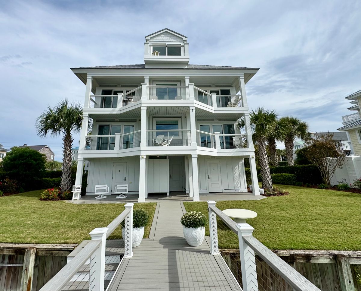 Window Washing for Port City Power Washing in Wilmington, NC